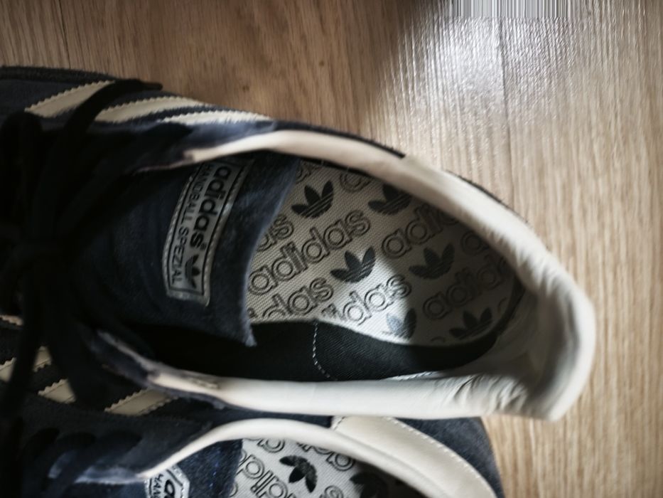 Tênis Adidas special
