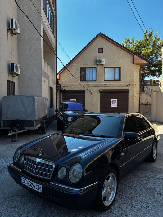 Продам мерседес w 210