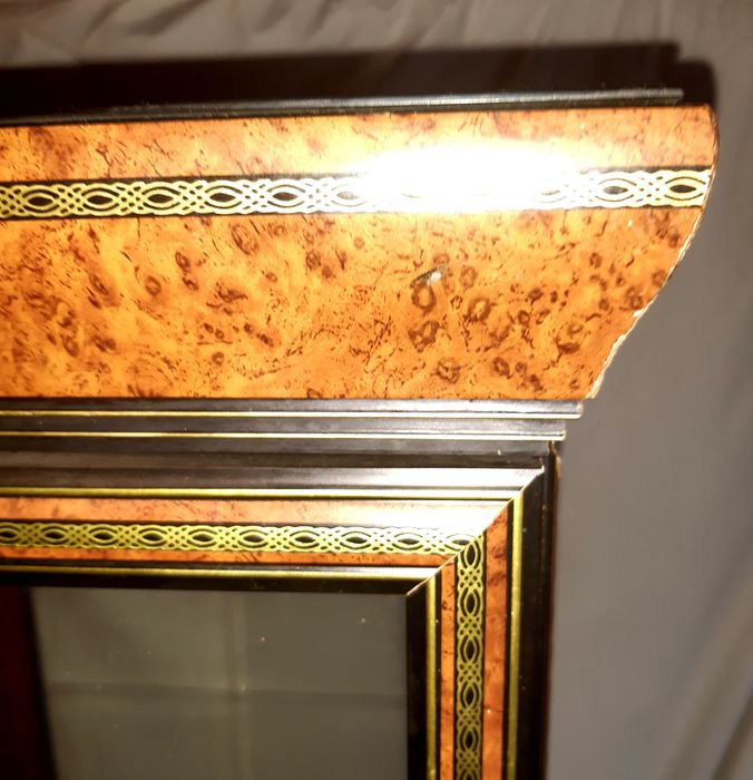 Expositor antigo em madeira