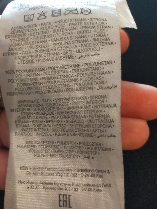 Sprzedam czarną spódnicę