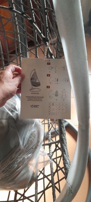 Cadeira suspensa nova cinzenta