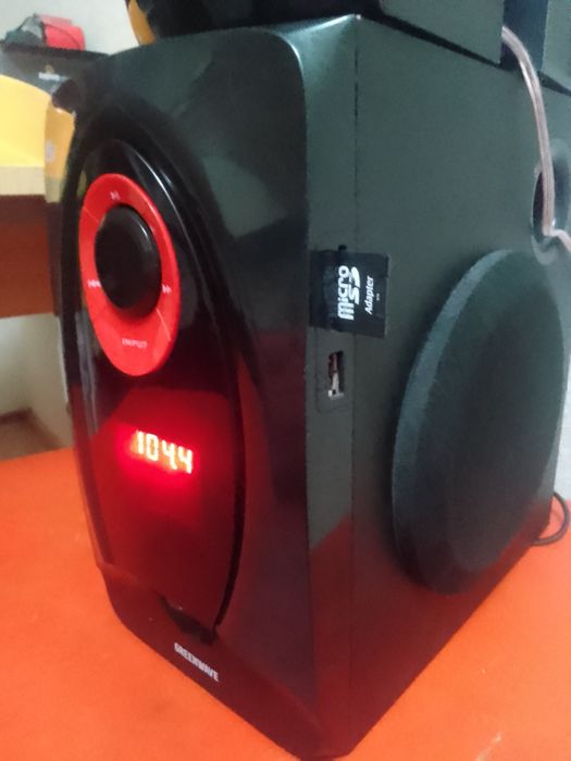 Продам блютуз колони читайте описание