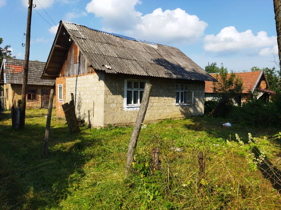 Продам будинок в селі Добрівляни Жидачівського району.