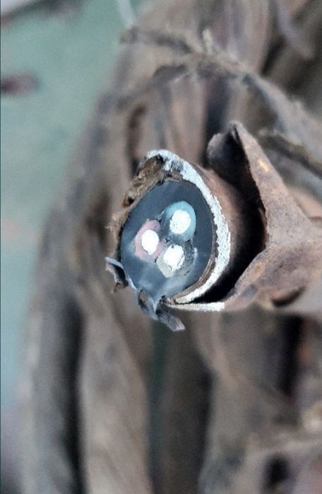 Кабель 3х жильный бронированный 2.5 мм Кабель алюминиевый силовой АВВГ