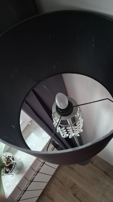Lampa stojąca czarny abażur