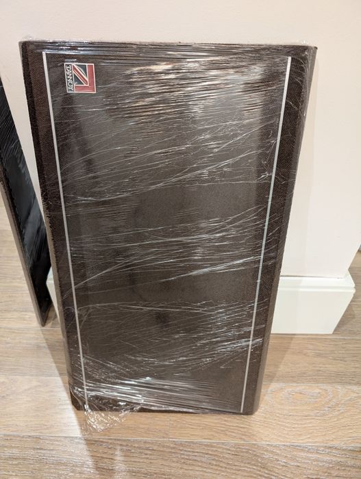 Colunas Tannoy DC200