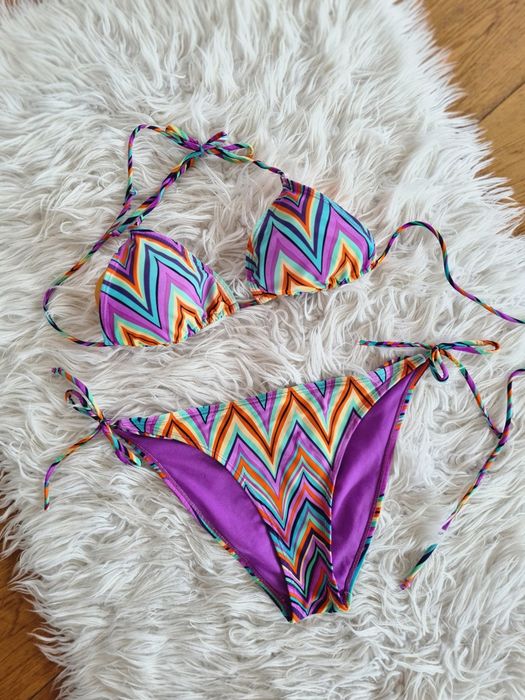 L 40 strój kąpielowy kostium dwuczęściowy bikini

Pachy 42-46

Pas 40-