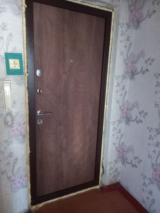 Продам 1-но кімнатну квартиру,вул.Клосовського