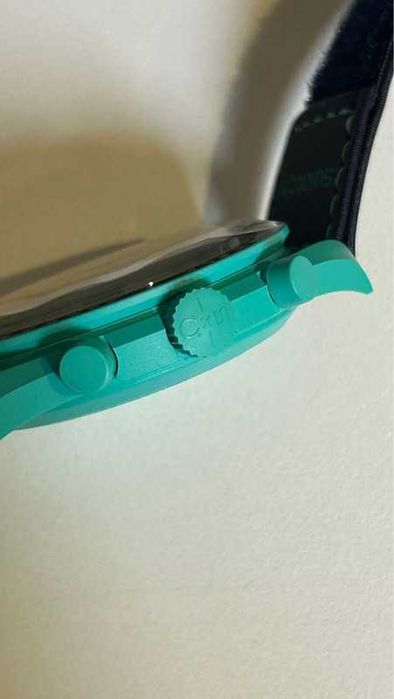 Zorza Polarna SO33L103 – Omega x Swatch MoonSwatch Lodowy Styl