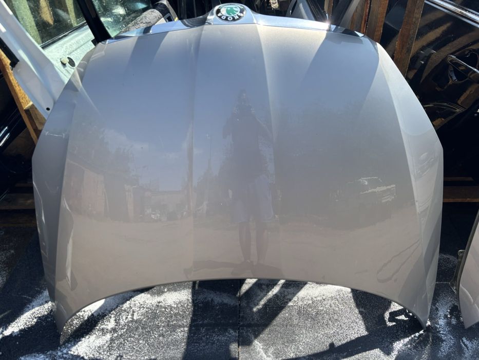Капот Skoda Fabia 2 Шкода