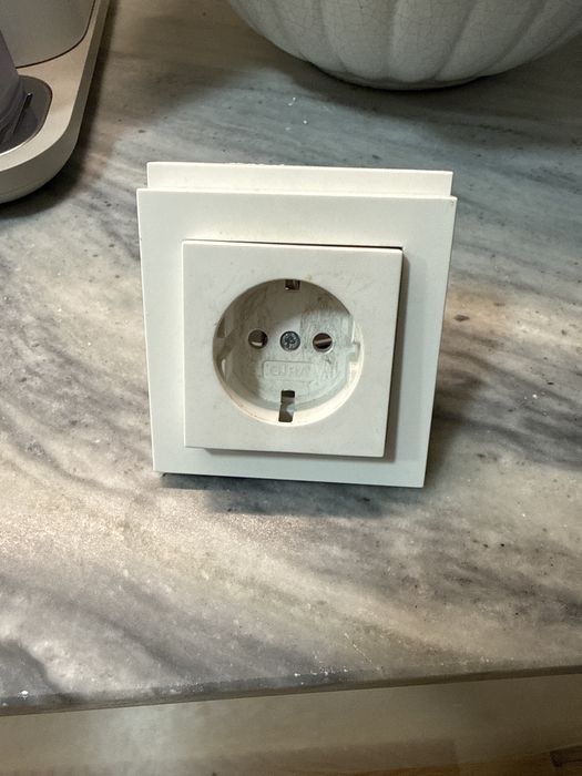 Tomdas electricidade conjunto completo excelente estado