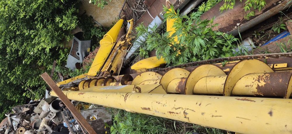 Продам раму від кукурудзяної жниварки Фантіні