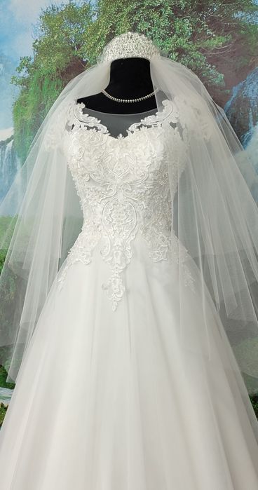 Вісільна сукня ВЕЛИКОГО розміру від 50 - 54  розмір . РОЗПРОДАЖ.