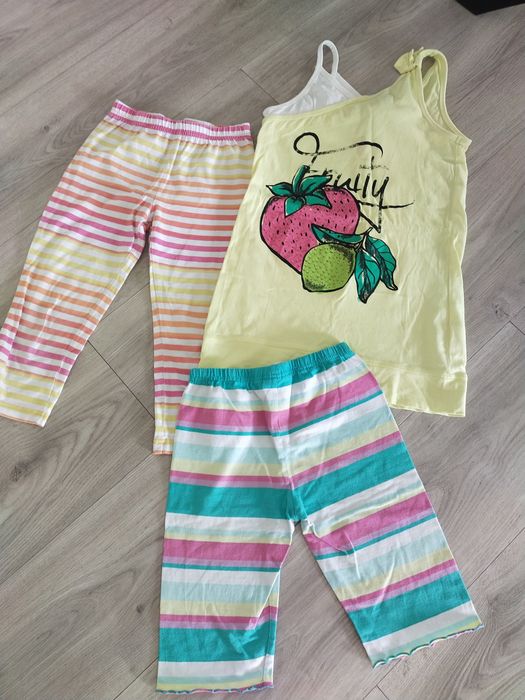 Koszulka getry spodenki zestaw 128