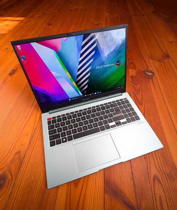 ASUS Vivobook S 15 OLED 2,8k 120Hz R5-5600H 16GB 512GB Windows 11