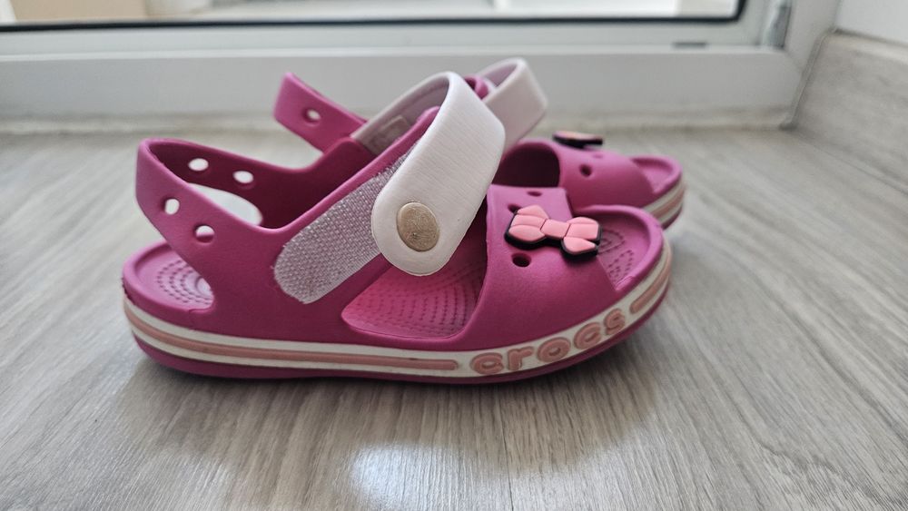 Crocs 12 рожеві сандалі