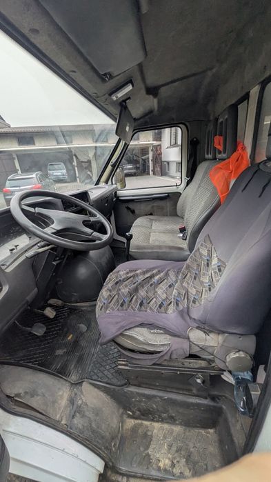 Lublin 3.5t skrzyniowy zabudowa ocieplona