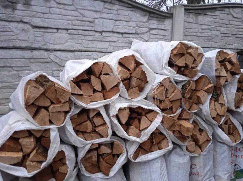 Продам  Дрова твердые ДЛЯ ОТОПЛЕНИЯ (Дуб Ясень Акация Мешанка) ДОСТАВКА