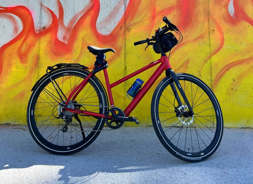 Bicicleta elétrica muito leve