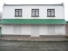 Продаж 2-поверхової комерційної будівлі 250 м² в Умані (вул. Квітуча / Інтернаціоналістів)