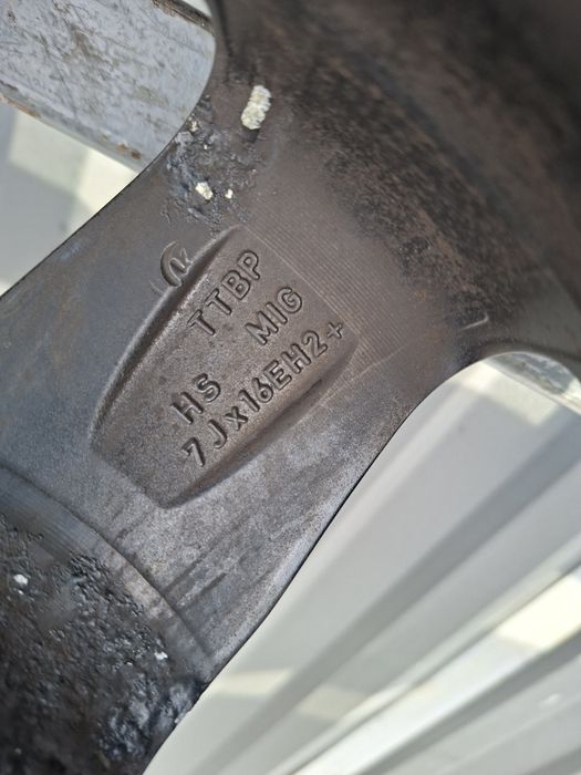 Диски Dezent 5/120 R16 7J ET35 Фольцваген Т5 .