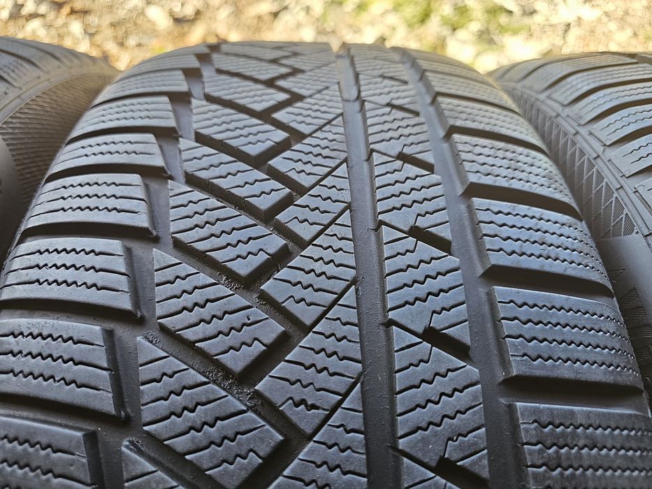 255/45/20 235/50/20 Opony zimowe Continental  Winter Contact TS-850P  4szt
