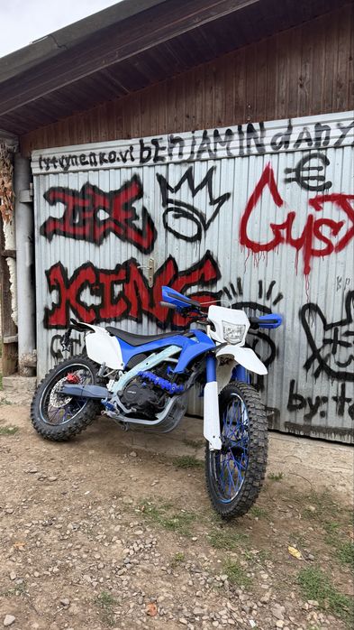 Hornet dakar 250