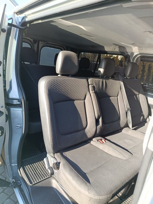 Wynajmę busa 9 osobowy Opel Vivaro Long