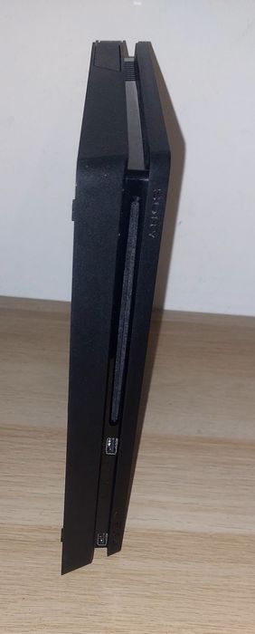 Ps4 Slim 500 Gb + 1 Comando Original + Oferta 3 Jogos.