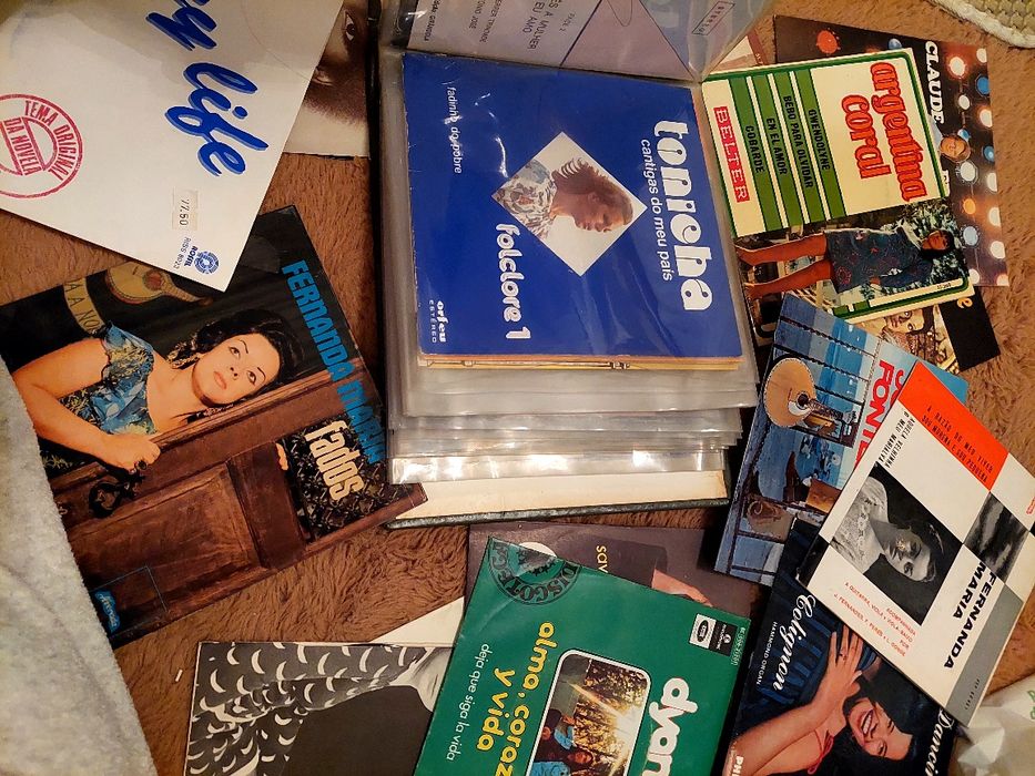 Álbum de 36 discos de vinil - 7"