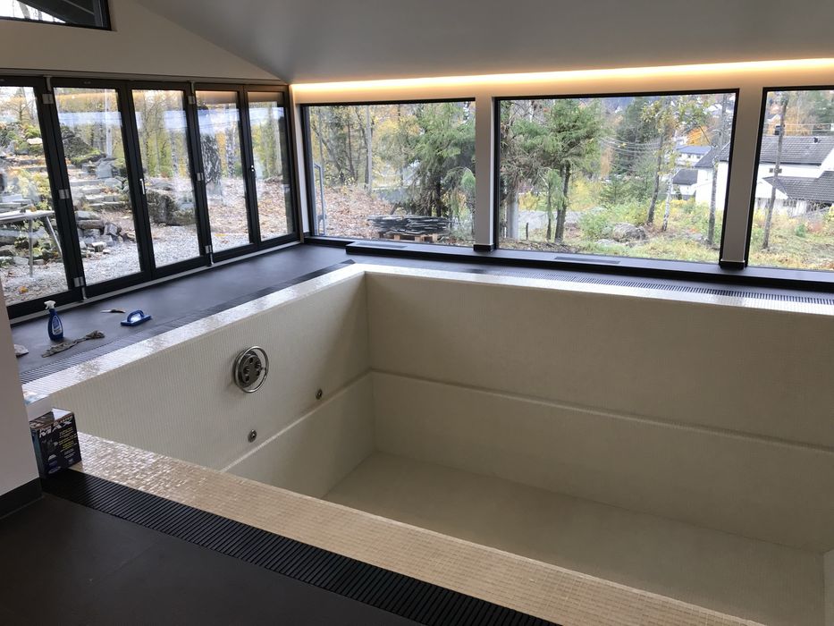 Glazurnik, flizowanie, układanie płytek, prace wykończeniowe pod klucz