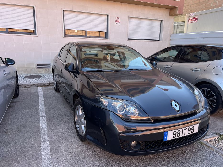 Renault Laguna — fotografia 2