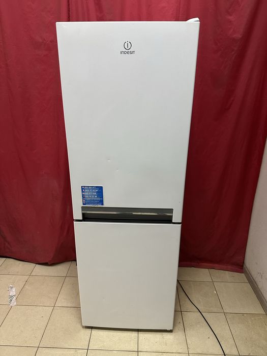 Холодильник Indesit 172/60/60