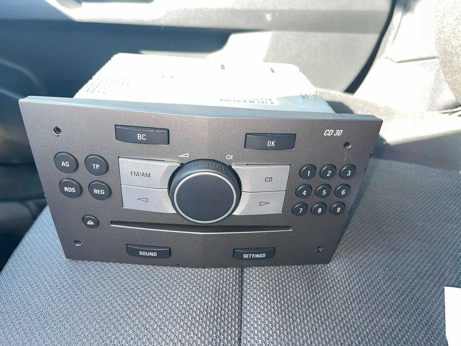 Auto-rádio Original Opel CD30 Compatível com Astra H ou Zafira B
