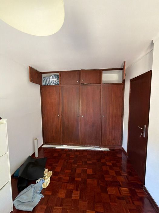 Aluga-se  quarto para estudantes em Setúbal-375€  tudo incluído