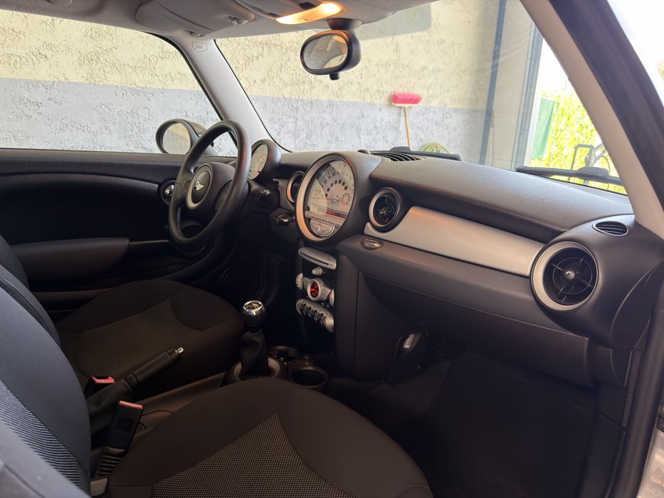 Mini One 1.4i 95cv - Desde 129€ Mês