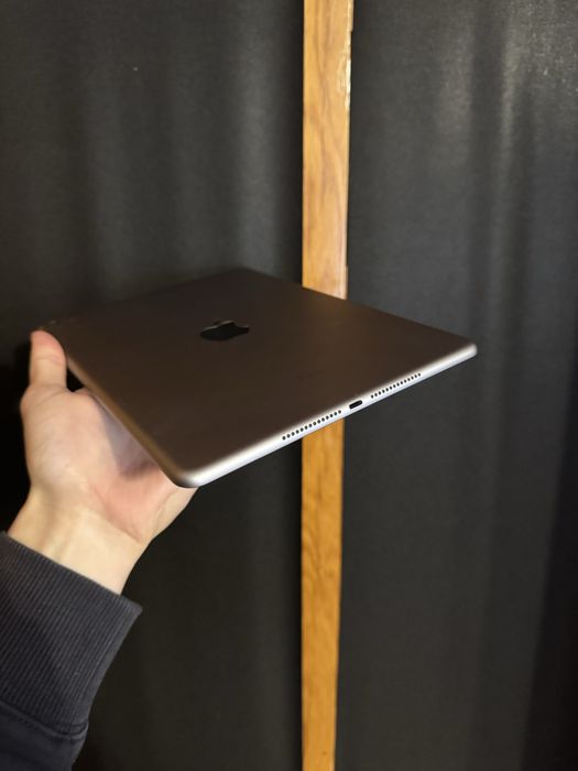 Apple iPad Air 2  16 Wi-Fi  Планшет