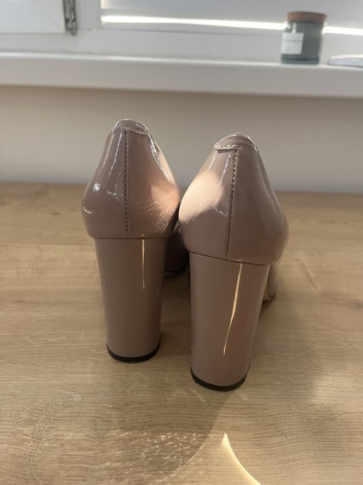 Туфлі жіночі лакові