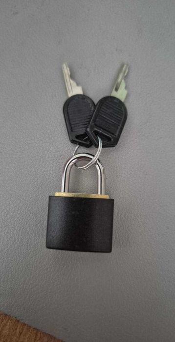 Kłódka do walizki, szafki mała