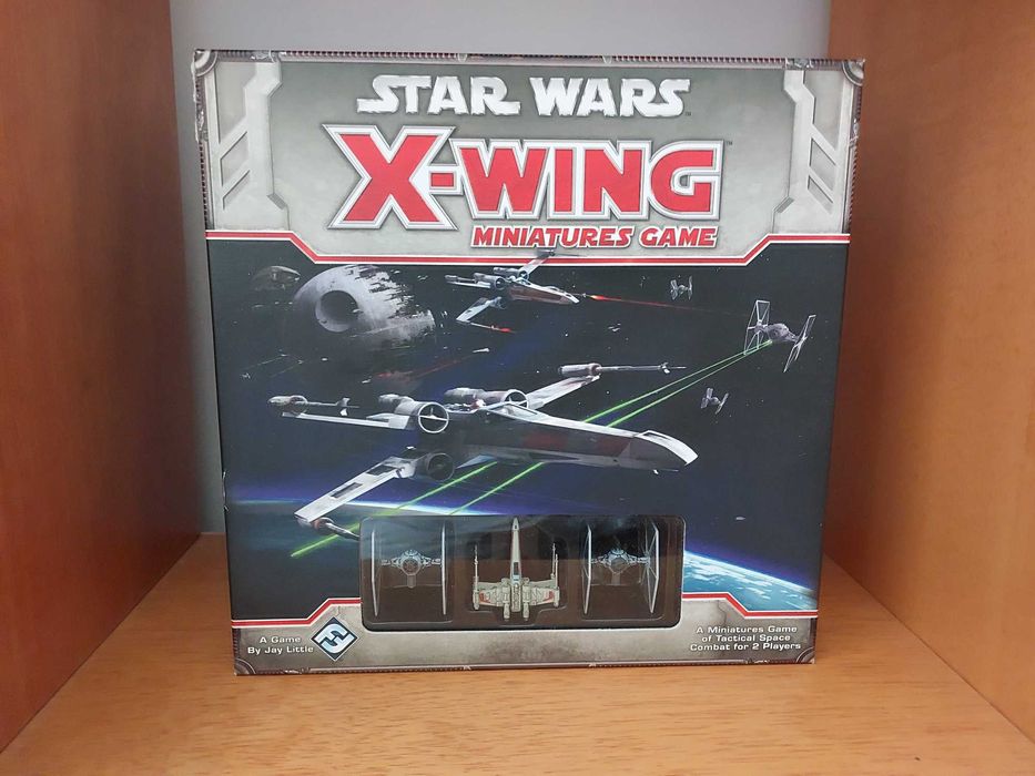 Star Wars X-Wing Miniatures Game (Board Game Jogo de Tabuleiro)