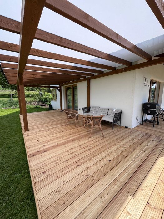 Pergola drewniana • taras • poliwęglan lub gont • pełne deskowanie