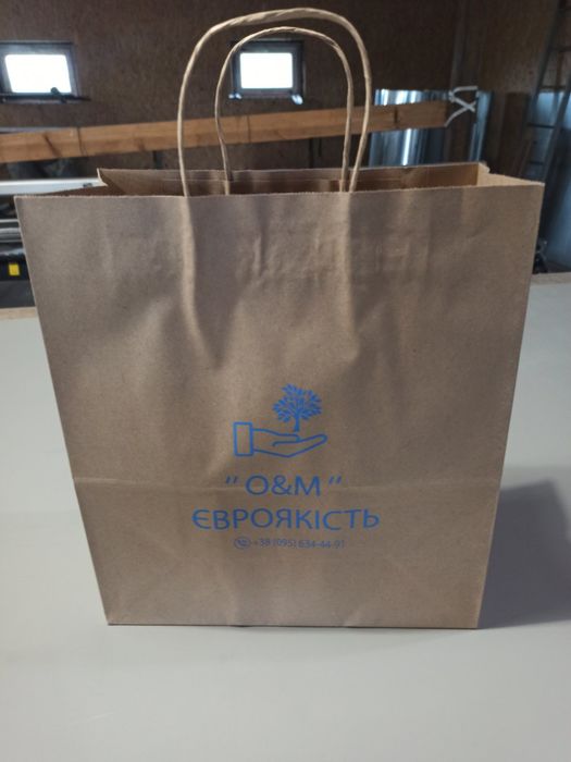 Печать на пакетах,печать на бумажных пакетах,свой логотип на пакете!!!