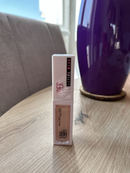 Korektor pod oczy Maybelline Super Stay numer 11