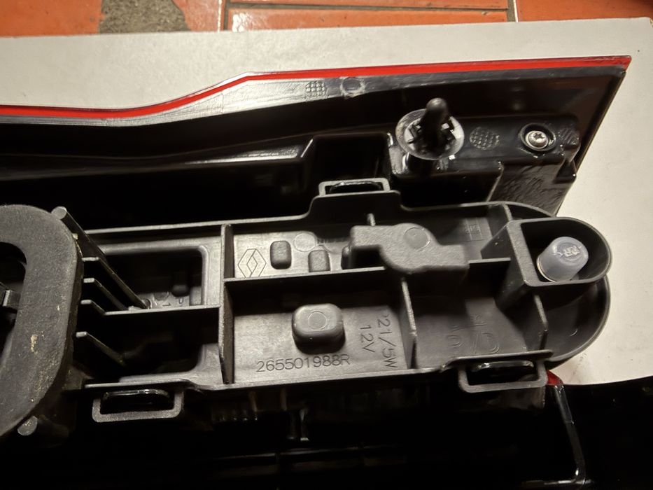 Lampa tylna prawa Renault Master IV 2024-
