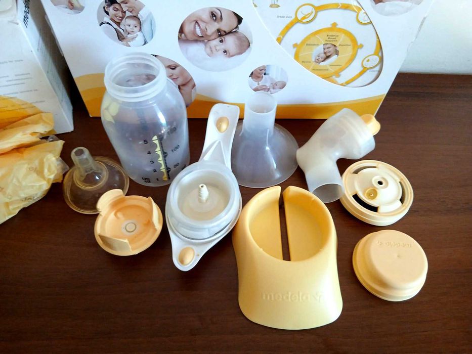 Молоковідсмоктувач Medela Harmony механічний