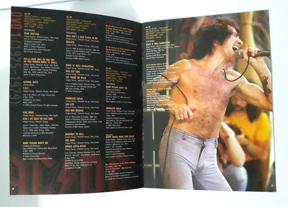 AC/DC - Plug Me In - Set de 2 DVD's