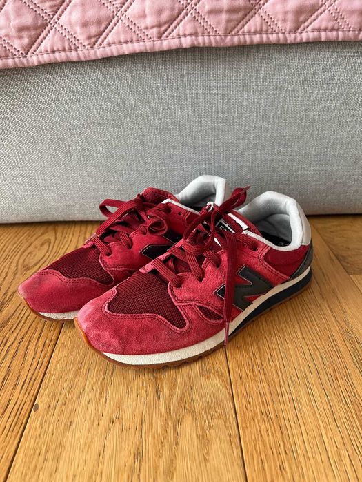 Czerwone, materiałowo-zamszowe buty sportowe, New Balance 520
