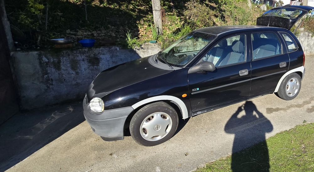 Opel corsa 1.5 D 98
