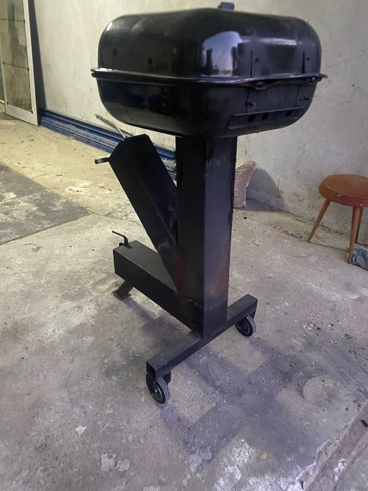 Piecyk-grill  rakietowy.