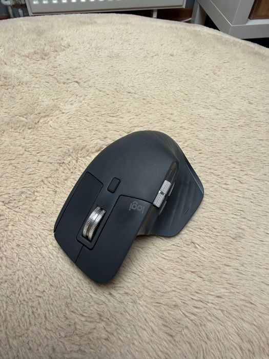 Klawiatura Logitech MX Keys + mysz Logitech MX Master 3S (zestaw, stan bardzo dobry)